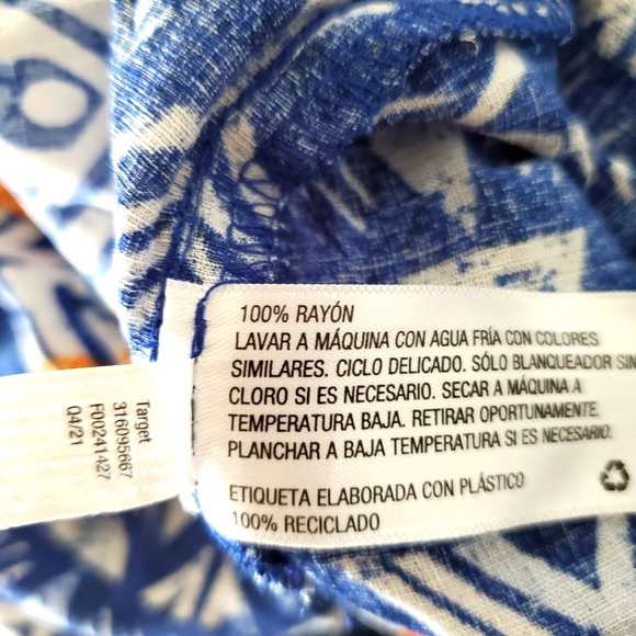 Blue and White Geometric Pattern Dress - Picture 7 of 15